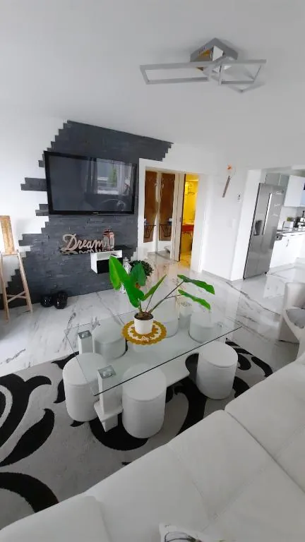 Superb 4.5-room apartment, central Montreux, lake-facing — 2 to 5 persons — photo 10