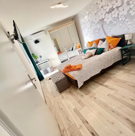 Superb 4.5-room apartment, central Montreux, lake-facing — 2 to 5 persons — photo 16
