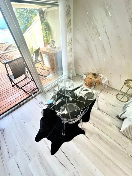 Privileged apartment with private Spa — 3.5 rooms, lake-facing balcony, Montreux — photo 27
