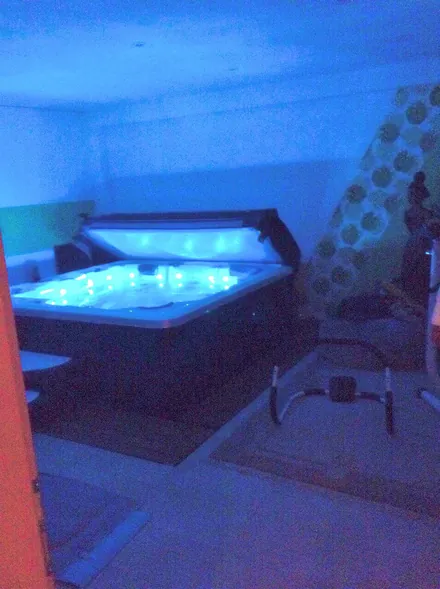 Villa with pool & jacuzzi — 6 to 16 persons, 20 min. from Montreux — photo 21